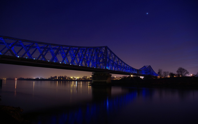 Bridge_Rouen_WP_by_Makavelie_resize
